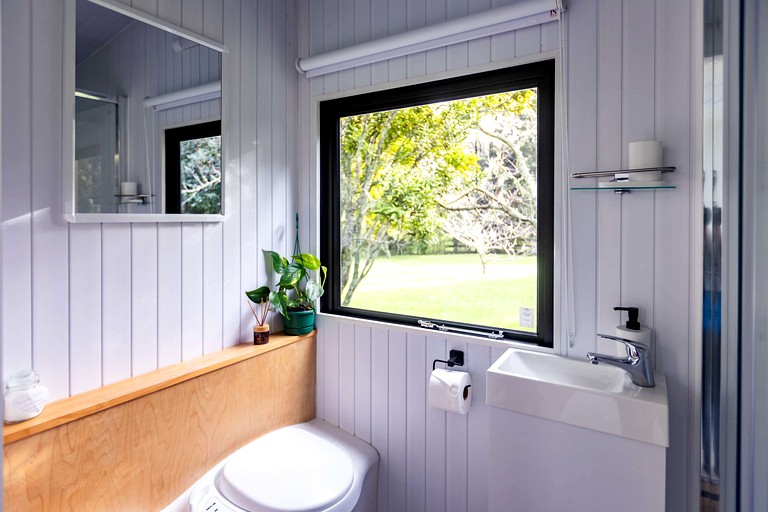 Tiny Houses (New Zealand, Otapaurau, Auckland)