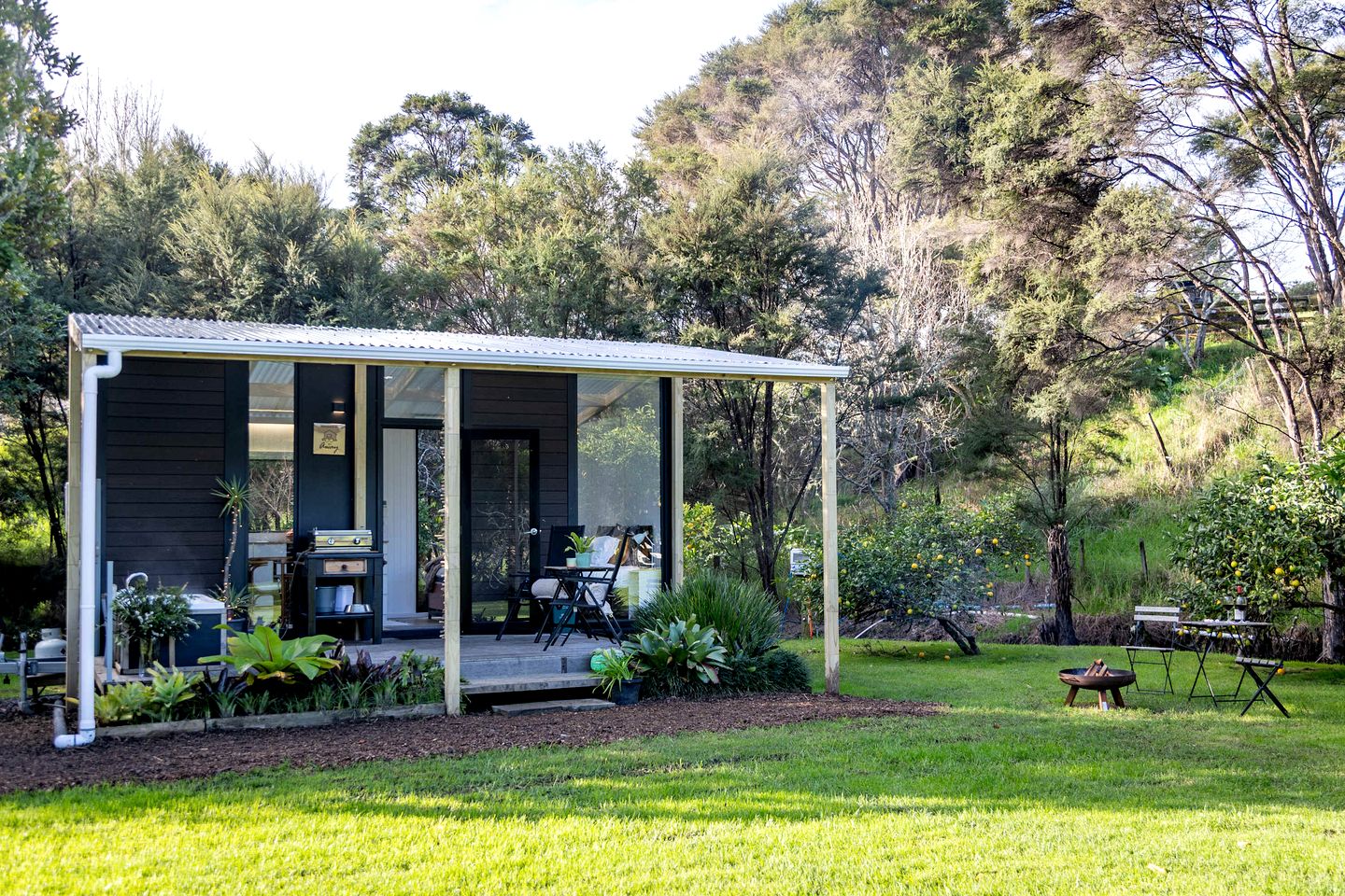 Tiny Houses (New Zealand, Otapaurau, Auckland)