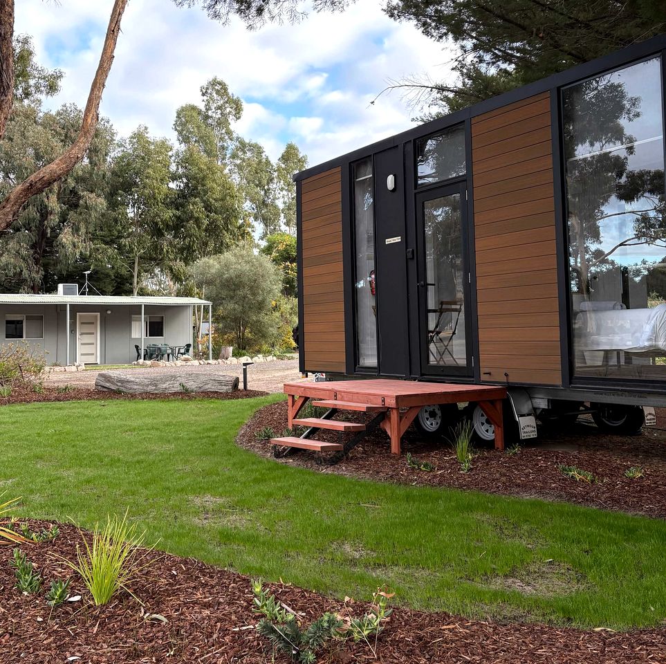 Tiny Houses (Australia, Dadswells Bridge, Victoria)