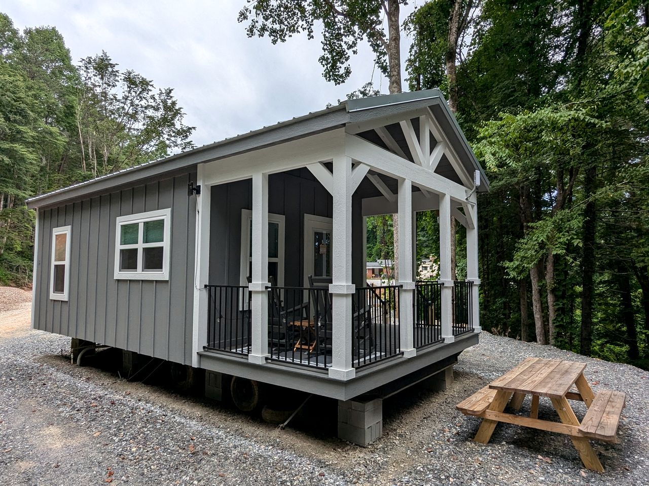 Cabins (United States of America, Bryson City, North Carolina)