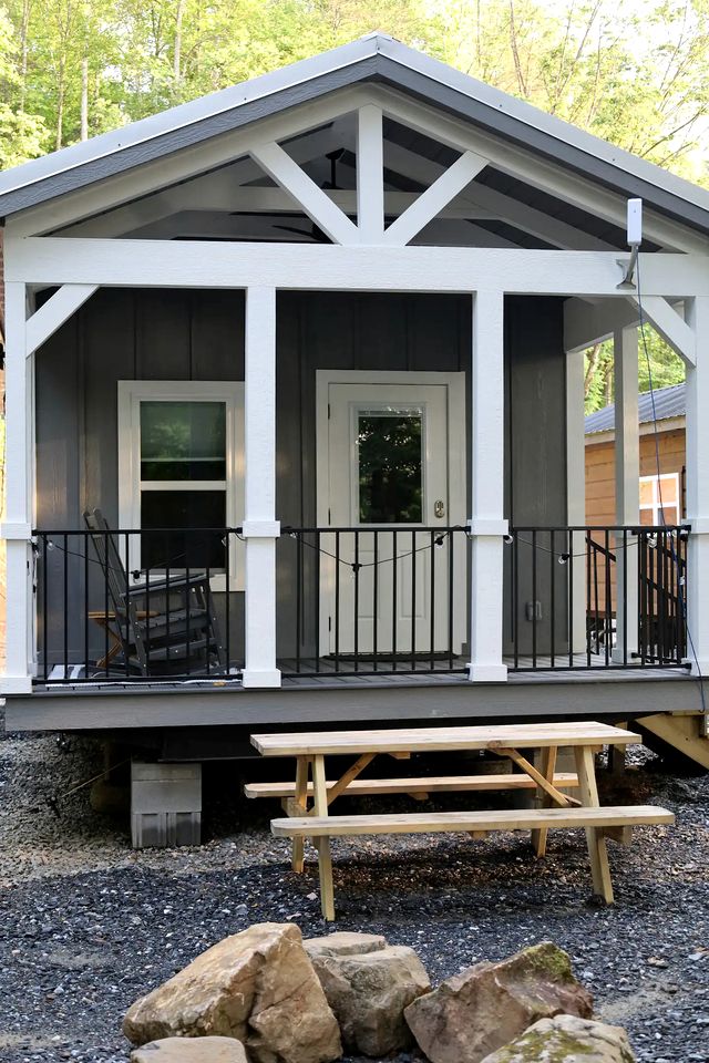 Secluded Tiny House with Picnic Space in North Carolina