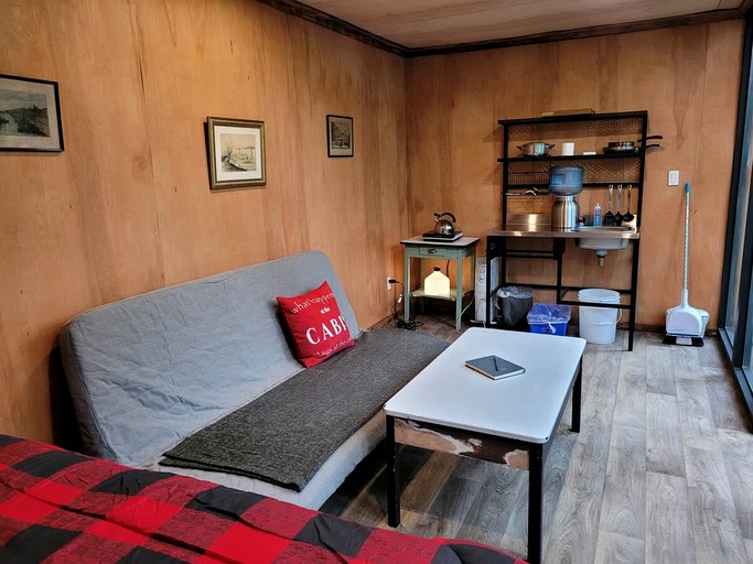 Tiny Houses (Canada, Harrington, Quebec)