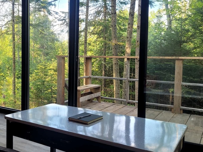 Tiny Houses (Canada, Harrington, Quebec)