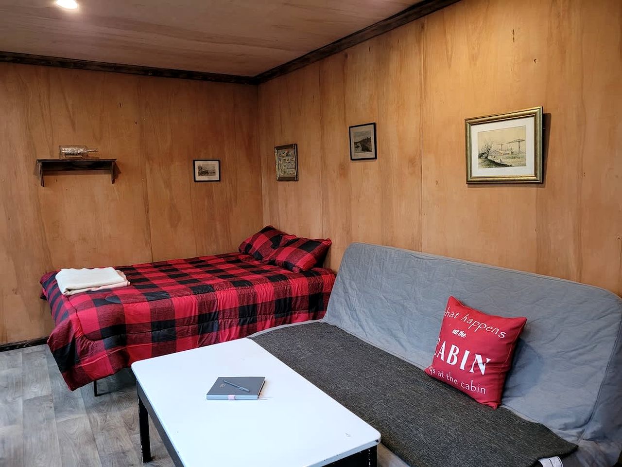 Secluded Tiny House Surrounded by Trees for a Peaceful Escape in Nature near Harrington, Quebec