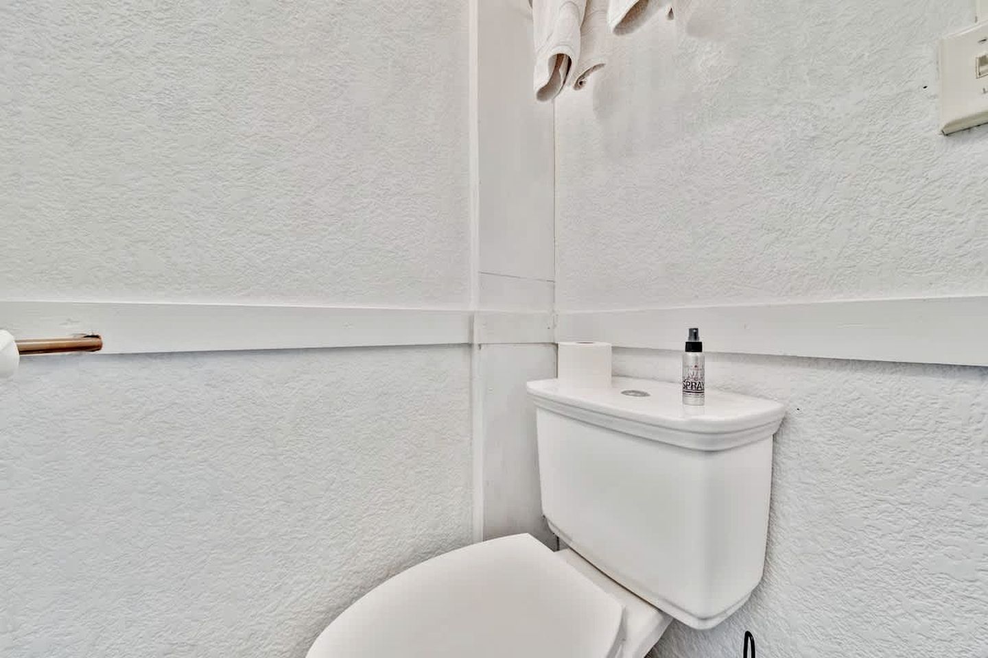 Secluded Tree House in the Forest near the Appalachian Mountains, Georgia