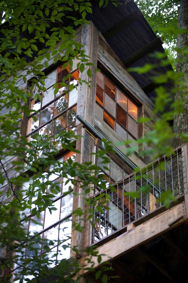 Secluded Tree House in the Forest near the Appalachian Mountains, Georgia
