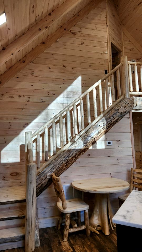 Secluded Wooden Cabin with Fire Pit, Barbecue and Hot-tub in Campbellsville, Kentucky