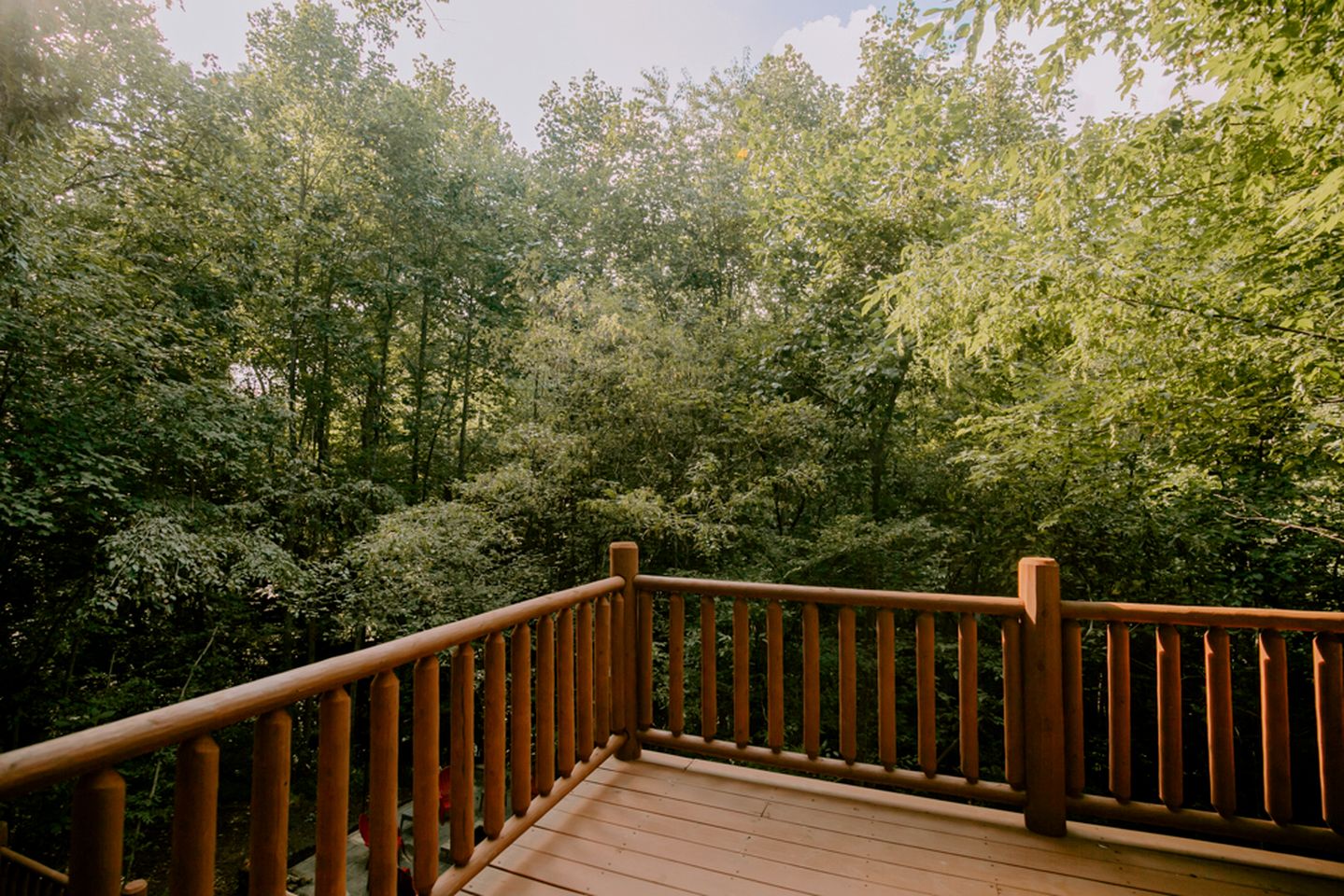 Secluded Wooden Cabin with Fire Pit, Barbecue and Hot-tub in Campbellsville, Kentucky