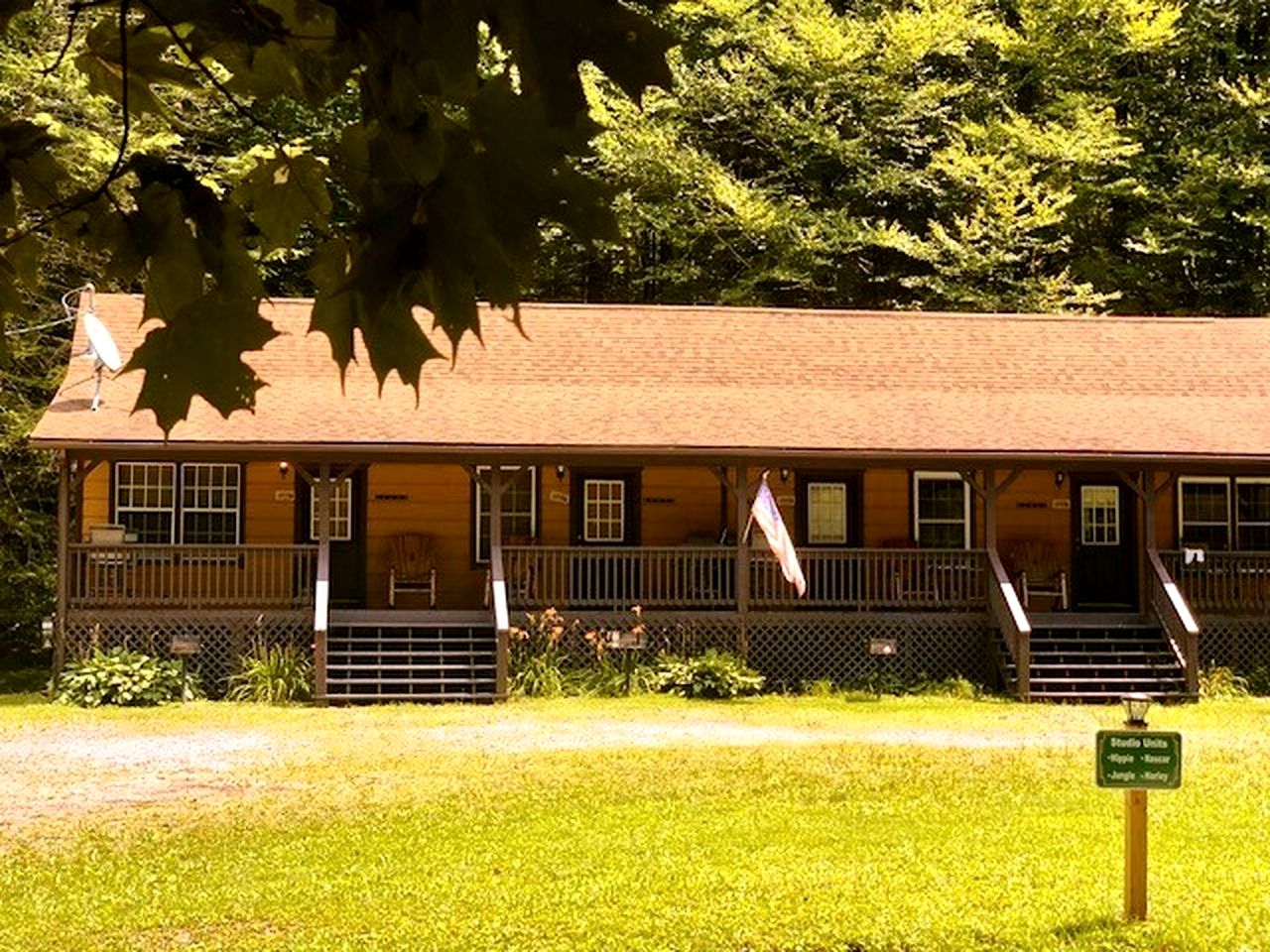 Secluded Wooden Cabin Next to Fantastic Hiking Trails in Monterville, West Virginia