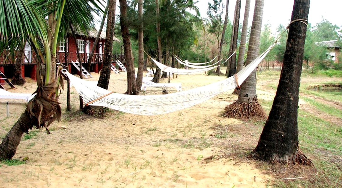 Secluded Wooden House on Beach Village Resort, India