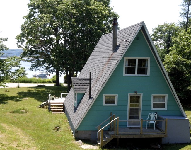 Second Wind Ocean Cottage, AFrames, Mahone Bay, Canada Glamping Hub