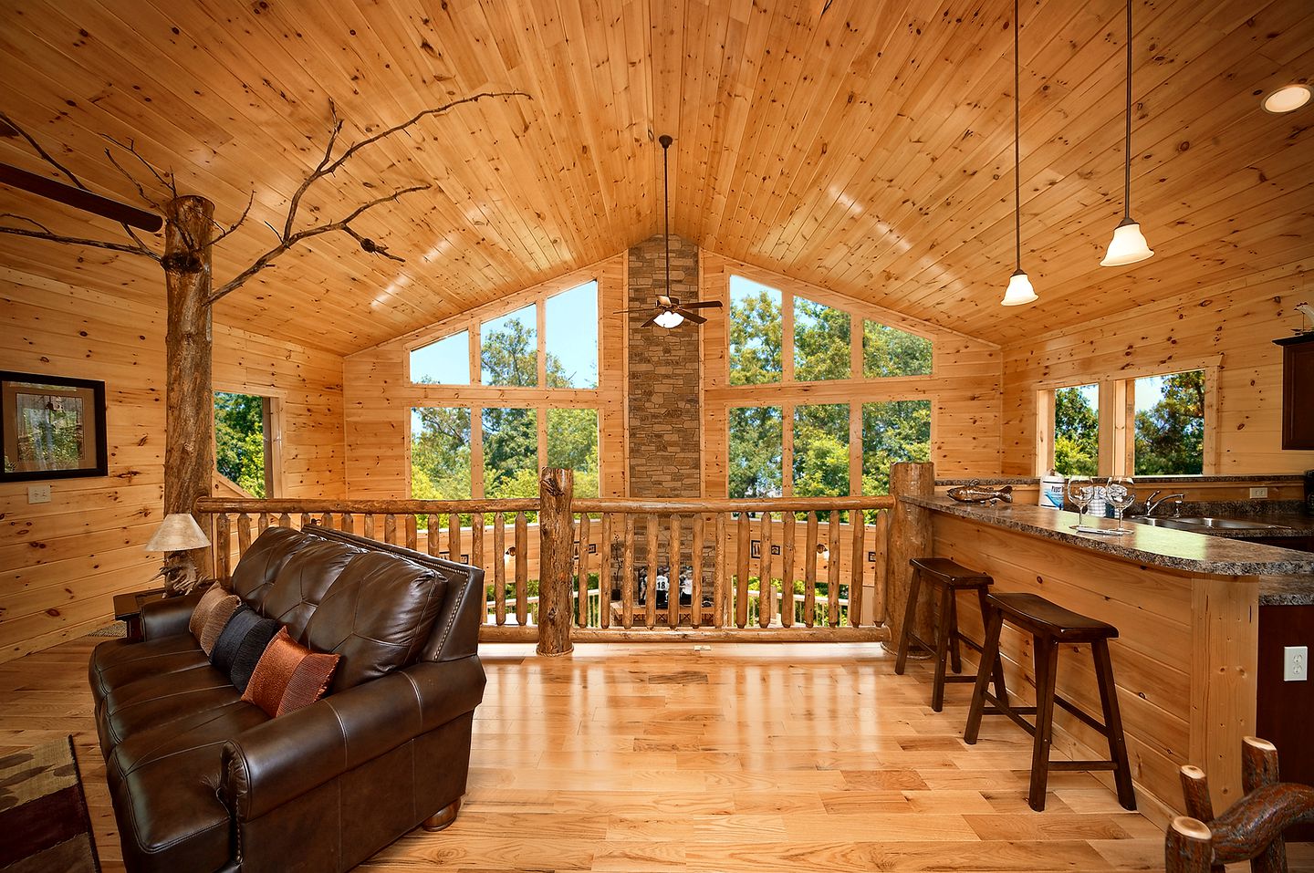 Luxury Cabin Rental with Three Fireplaces and a Hot Tub in Gatlinburg, East Tennessee
