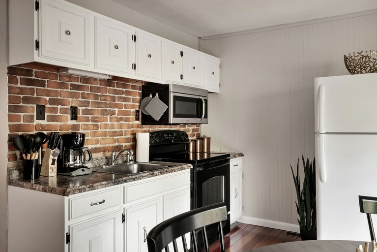 Cabins (United States of America, Gerrardstown, West Virginia)