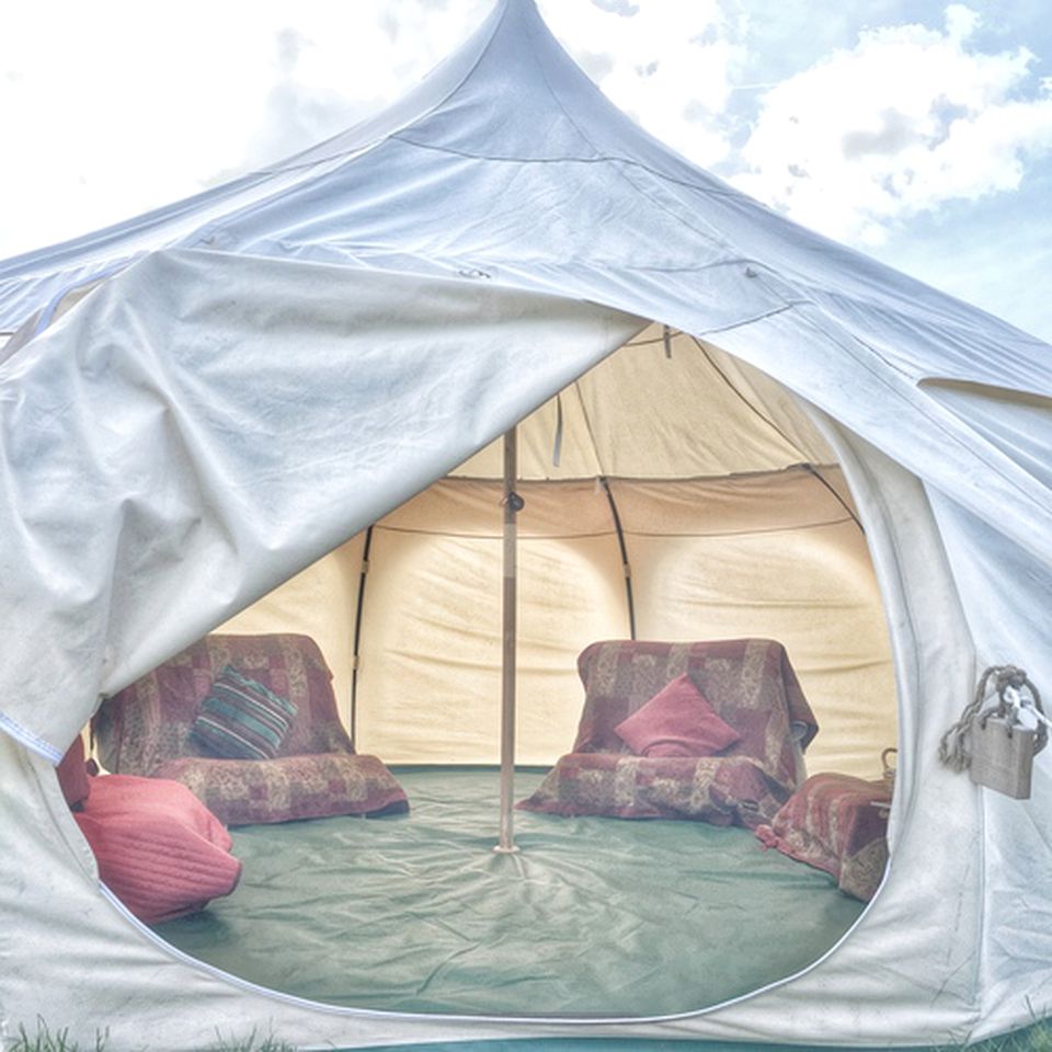 Off-The-Grid Tent For Families with Fire Pit in Goathurst, England