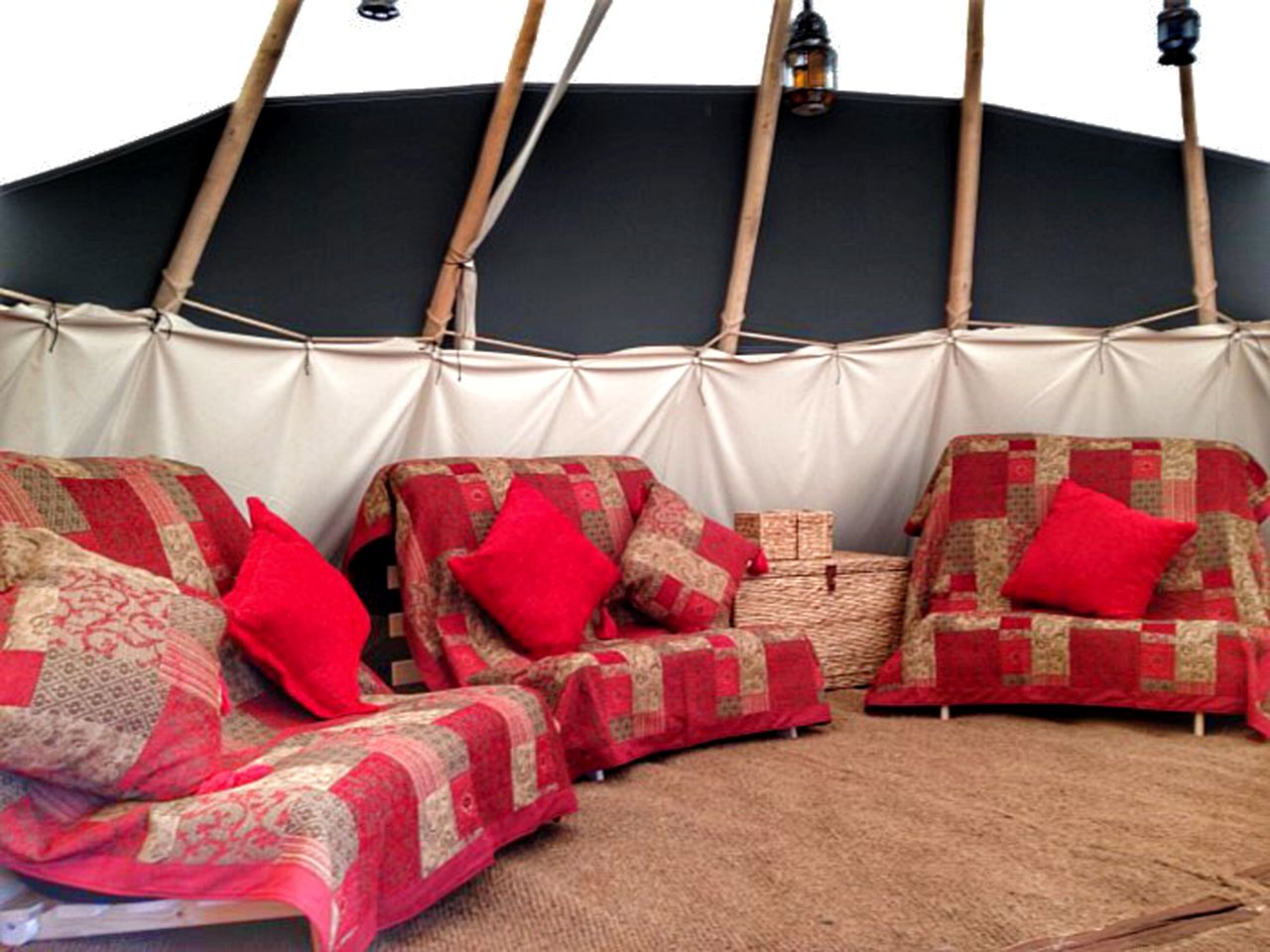 Comfortable Tipi Accommodation For Five in Goathurst, England