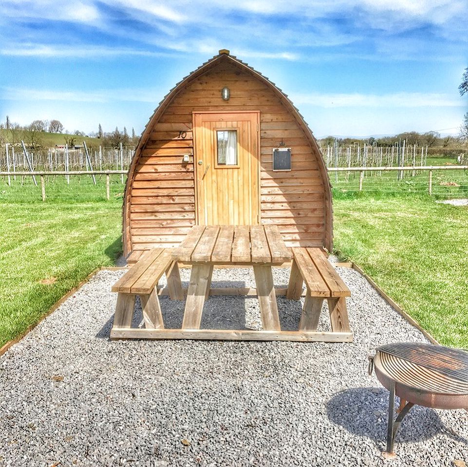 Cabins (Goathurst, England, United Kingdom)