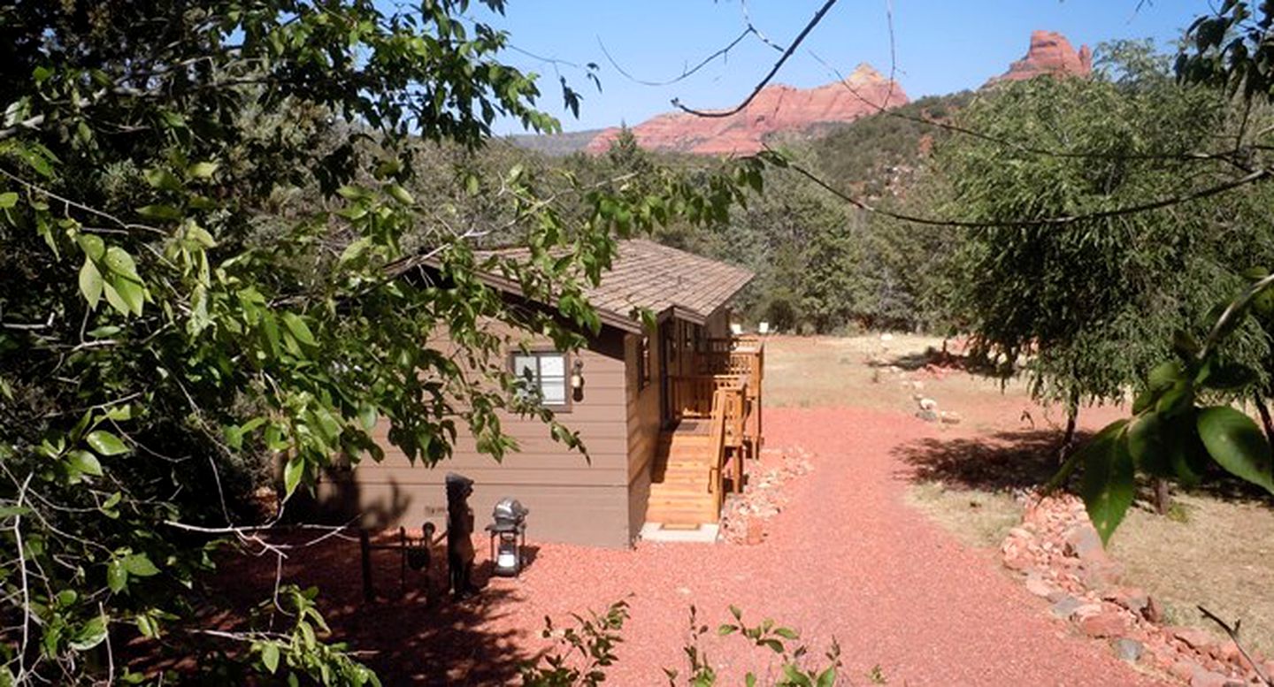 Gorgeous Cabin Rental with Breathtaking Views of Jordan Park in Sedona, Arizona