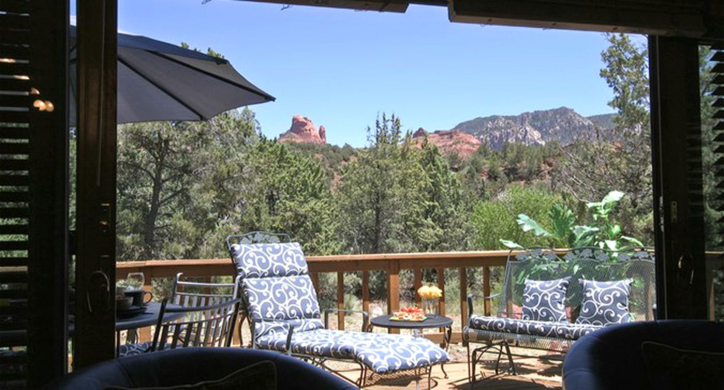 Gorgeous Cabin Rental with Breathtaking Views of Jordan Park in Sedona, Arizona