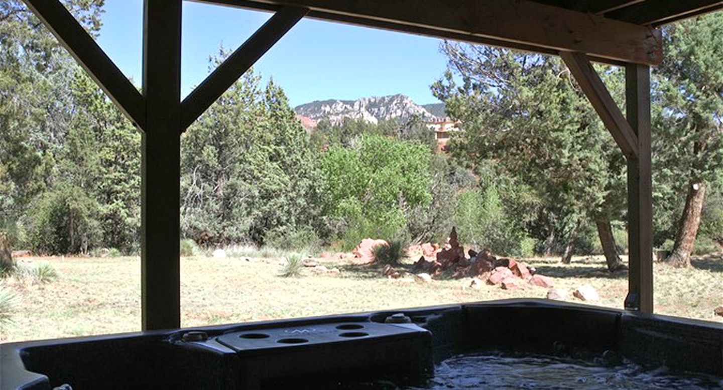 Gorgeous Cabin Rental with Breathtaking Views of Jordan Park in Sedona, Arizona