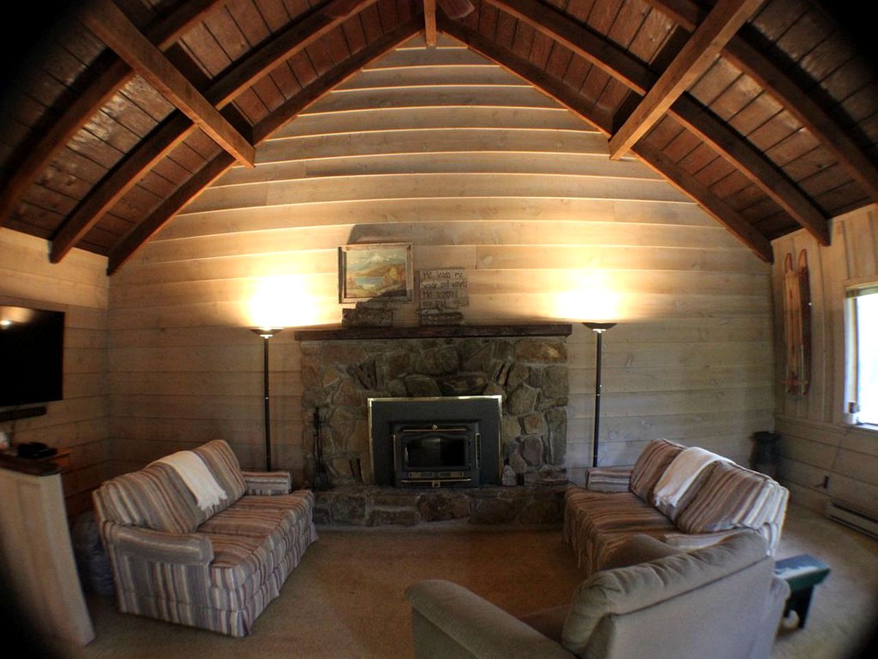 Cozy and Rustic Cabin Rental near Mount Snow in Angel Fire, New Mexico