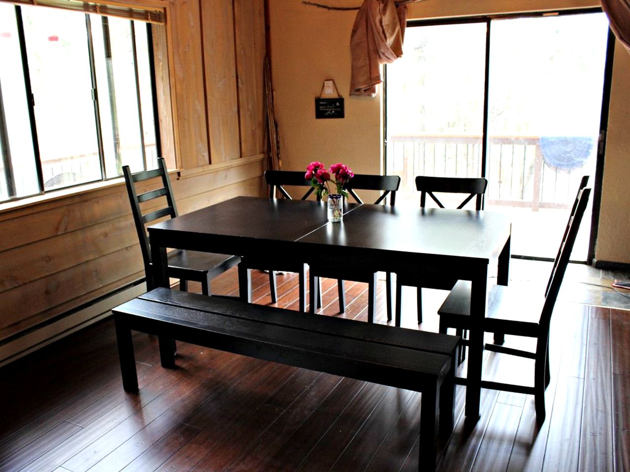 Cozy and Rustic Cabin Rental near Mount Snow in Angel Fire, New Mexico