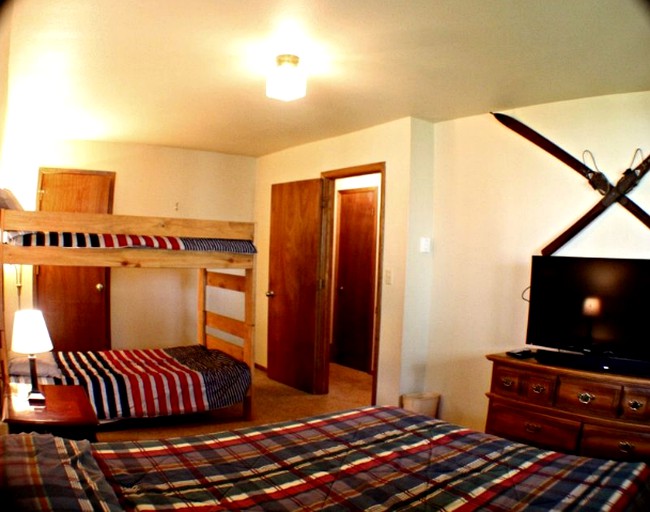 Cabins (Angel Fire, New Mexico, United States)