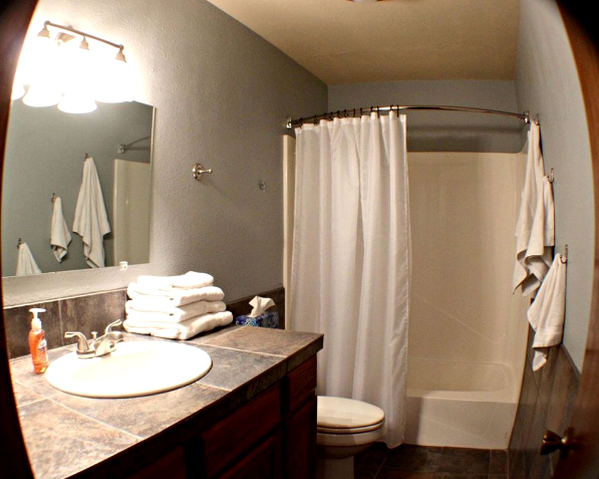 Cozy and Rustic Cabin Rental near Mount Snow in Angel Fire, New Mexico