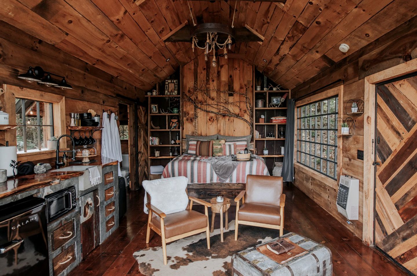 Selah Ridge Luxury Treehouse, Tree Houses, Ringgold, United States of