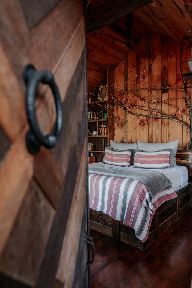 Selah Ridge Luxury Treehouse, Tree Houses, Ringgold, United States of