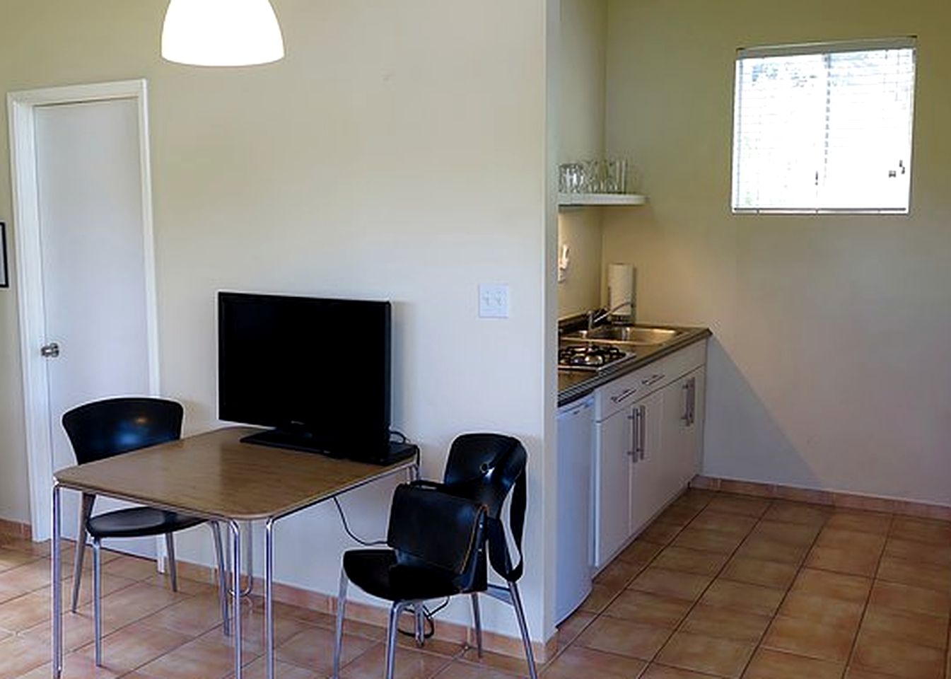 Chic Studio Cabin in the Sierra Nevada near Sequoia National Park, California