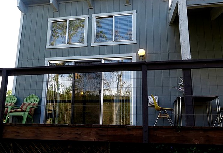 Cabins (Badger, California, United States)