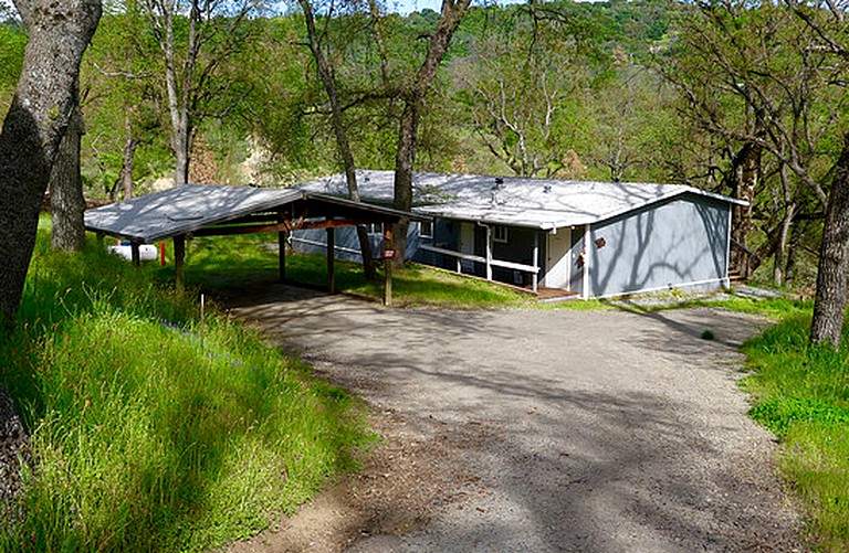 Cabins (Badger, California, United States)