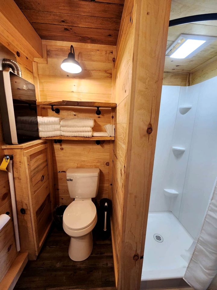 Lofted Cabin Wonderful for Outdoor Adventures near Tappan Lake in Ohio