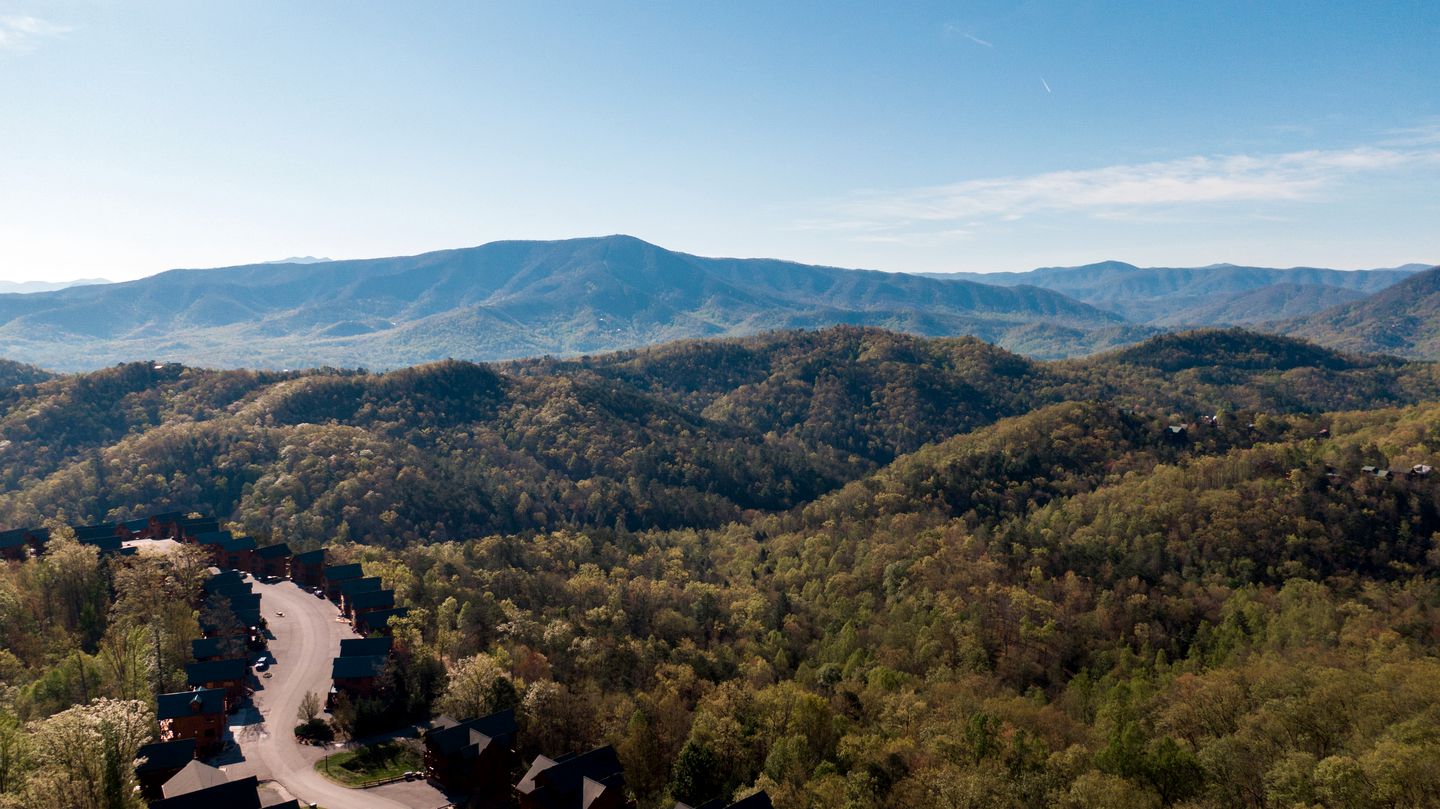 Elegant Vacation Rental for Large Group Getaways in Tennessee