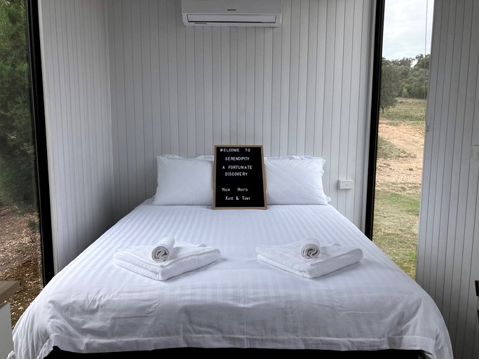 Tiny Houses (Australia, Parkes, New South Wales)