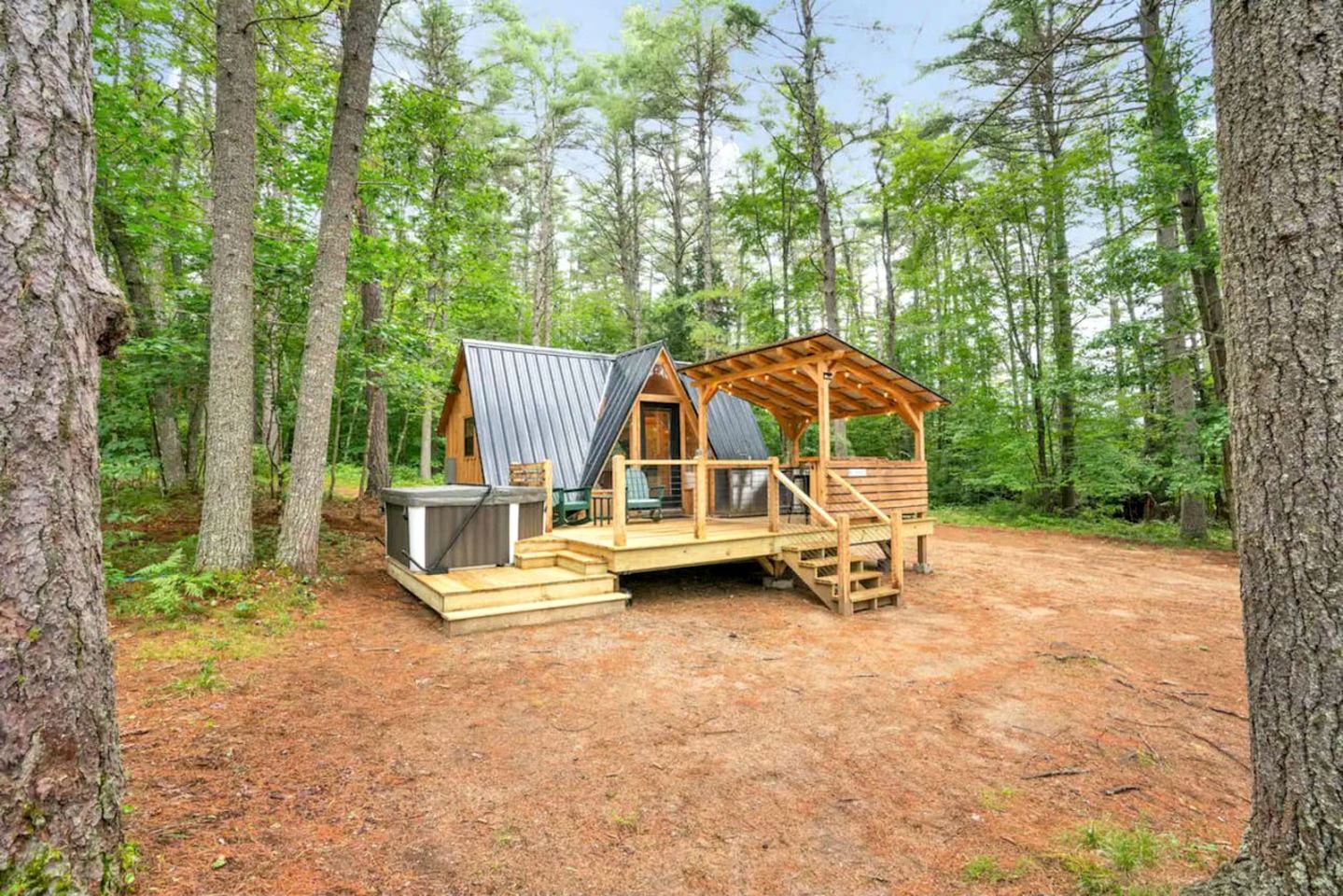 Serene A-Frame with Hot Tub Perfect for Couples in Oxford, Maine