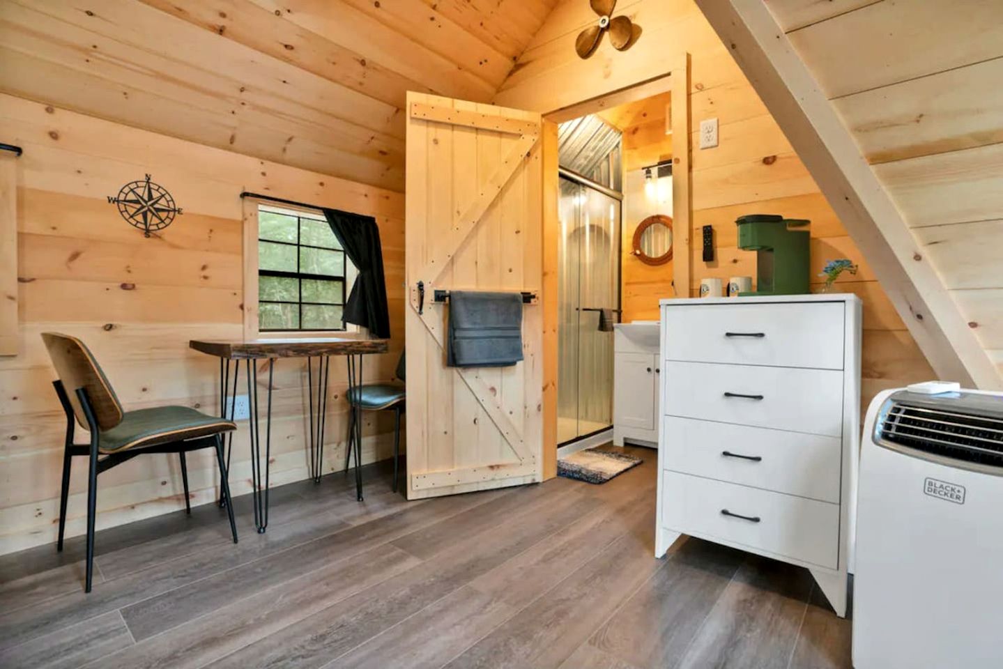 Serene A-Frame with Hot Tub Perfect for Couples in Oxford, Maine