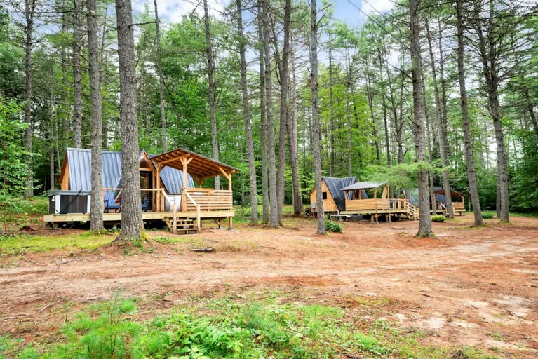 A-Frames (United States of America, Oxford, Maine)