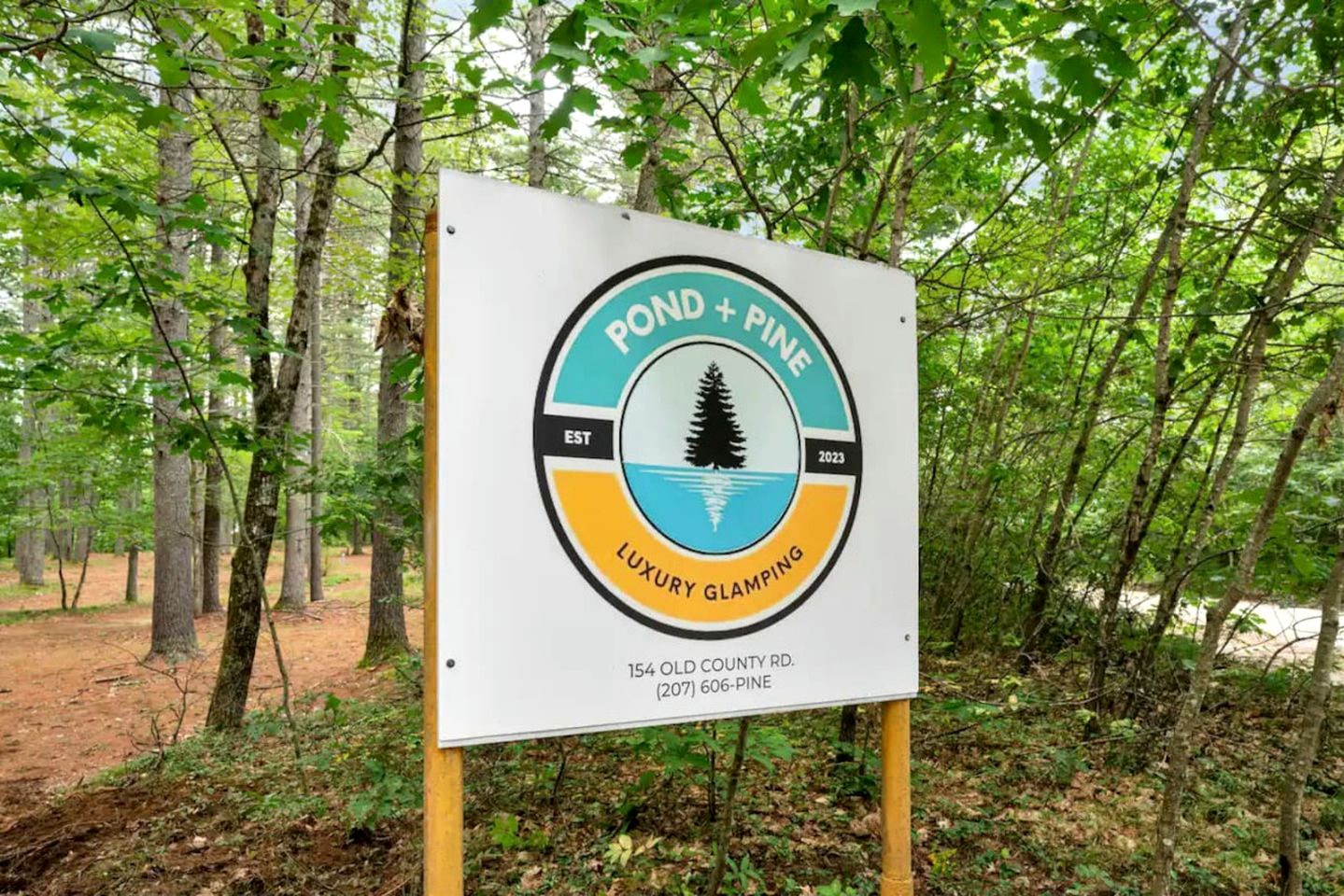 Serene A-Frame with Hot Tub Perfect for Couples in Oxford, Maine