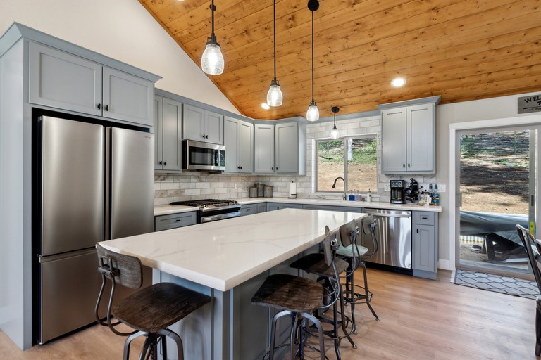 Cabins (United States of America, Arnold, California)