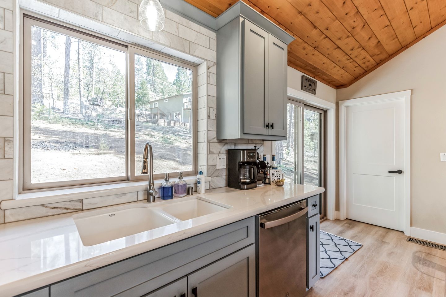 Secluded Cabin Settled in the Middle of the Forest in Arnold, California