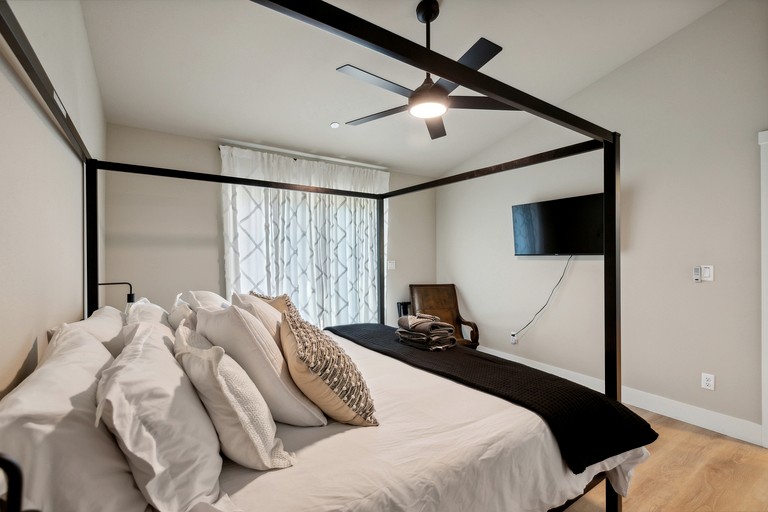 Cabins (United States of America, Arnold, California)