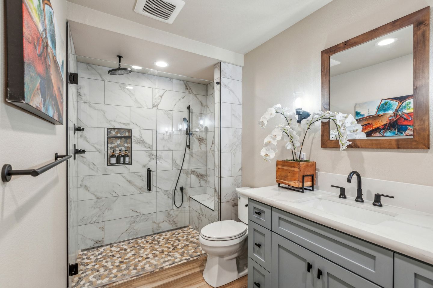 Secluded Cabin Settled in the Middle of the Forest in Arnold, California