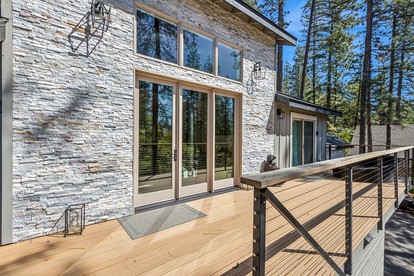 Secluded Cabin Settled in the Middle of the Forest in Arnold, California photo 5