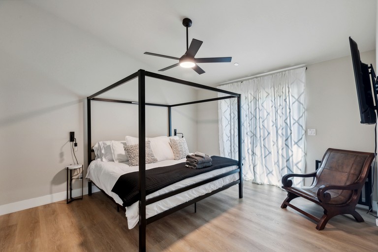 Cabins (United States of America, Arnold, California)