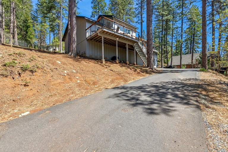 Cabins (United States of America, Arnold, California)