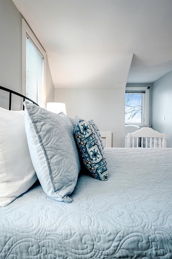 Cottages (Canada, Leamington, Ontario)