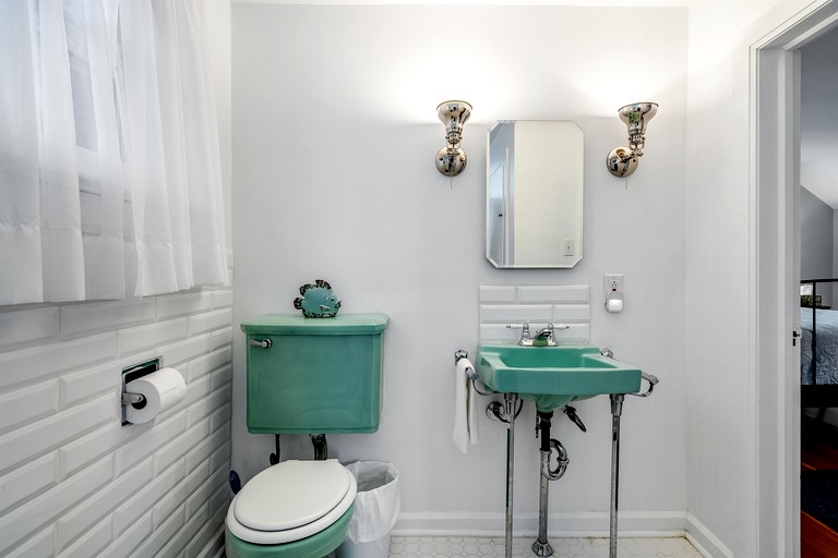 Cottages (Canada, Leamington, Ontario)