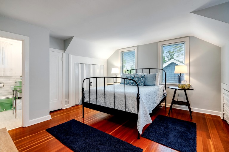 Cottages (Canada, Leamington, Ontario)