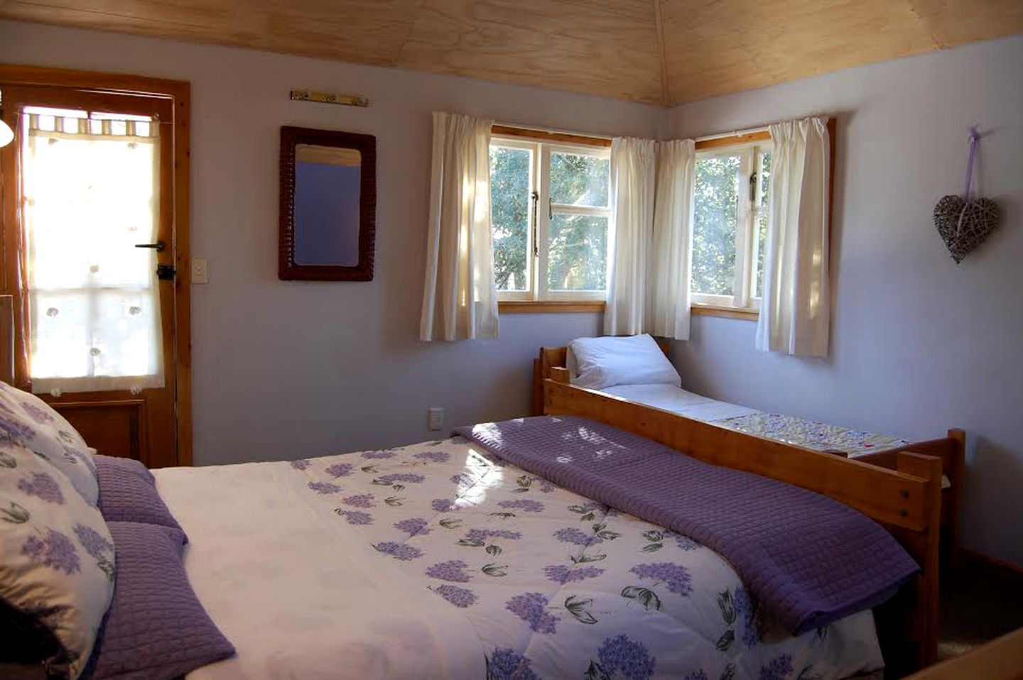 Serene Cottage With Picturesque Views of Mt Fyffe in Kaikoura, New Zealand